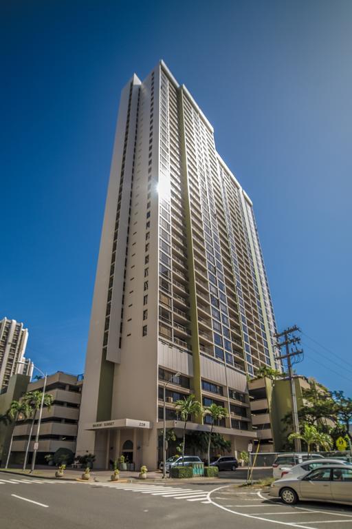 Waikiki Sunset Mountain View Near Beach With Parking Honolulu Eksteriør billede